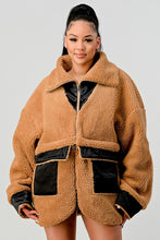 Load image into Gallery viewer, ATHINA OVERSIZED SHERPA WITH CONTRAST JACKET
