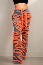 Load image into Gallery viewer, Spiral Denim Dynamism Jeans
